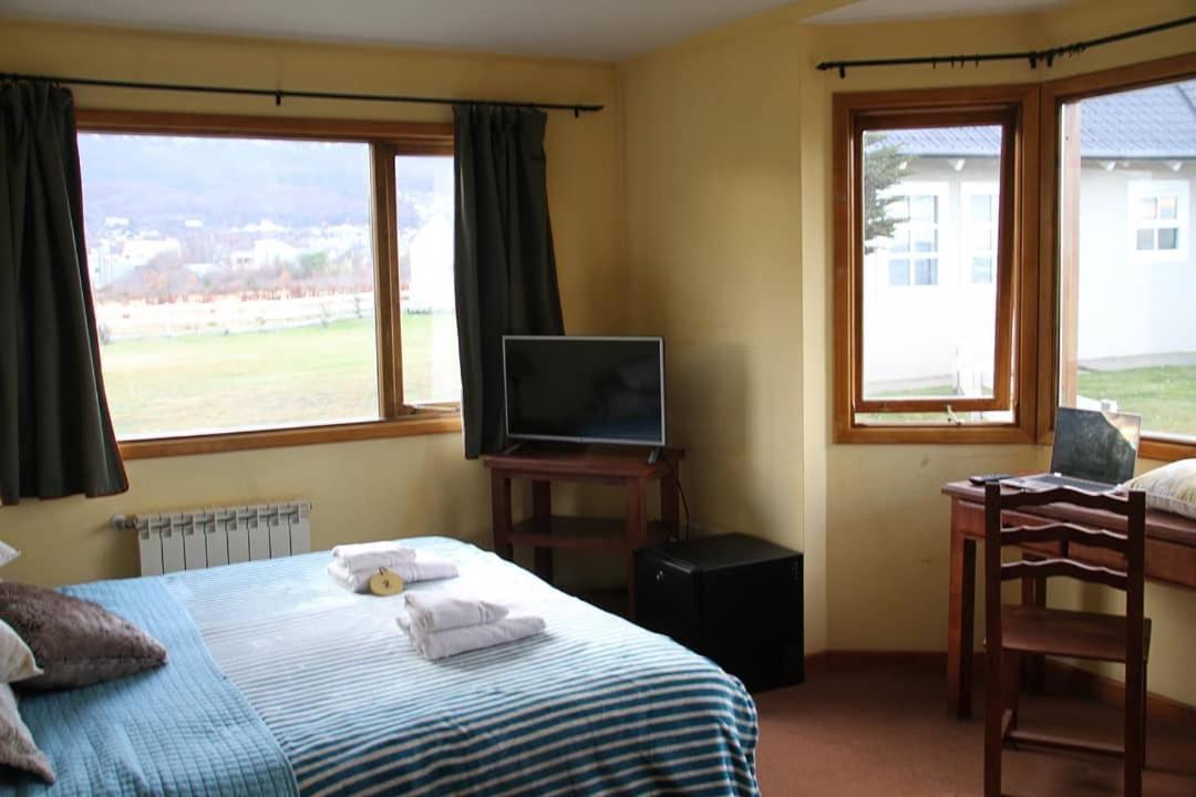 Oikos Hotel Ushuaia Exterior photo